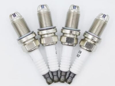 4PCS Spark Plug For Toyota Corolla, Landcruiser 90, 4Runner For Hilux, Corsa